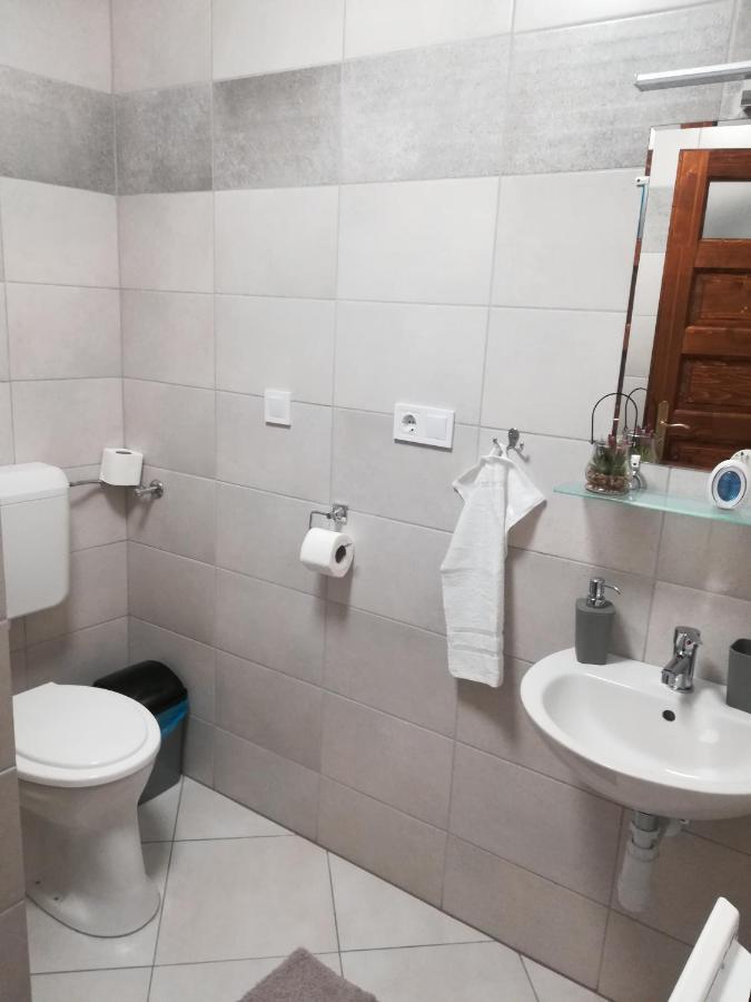Cinege Vendeghaz Hotell Tolcsva Exteriör bild