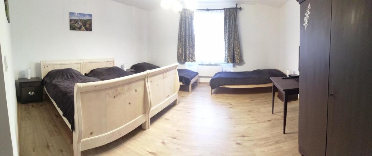 Cinege Vendeghaz Hotell Tolcsva Exteriör bild