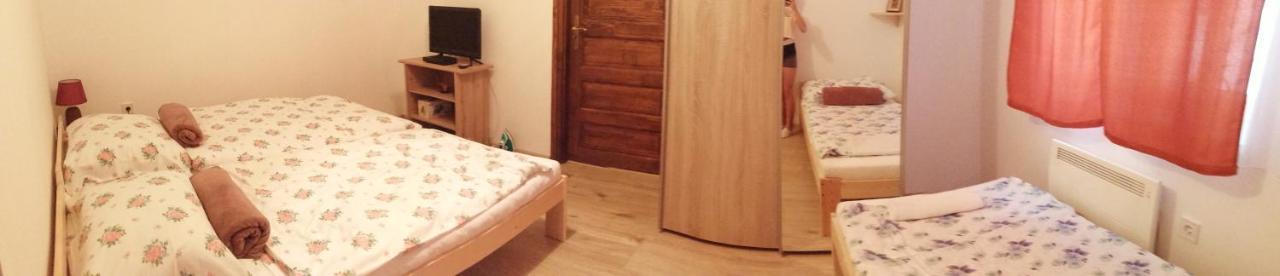Cinege Vendeghaz Hotell Tolcsva Exteriör bild